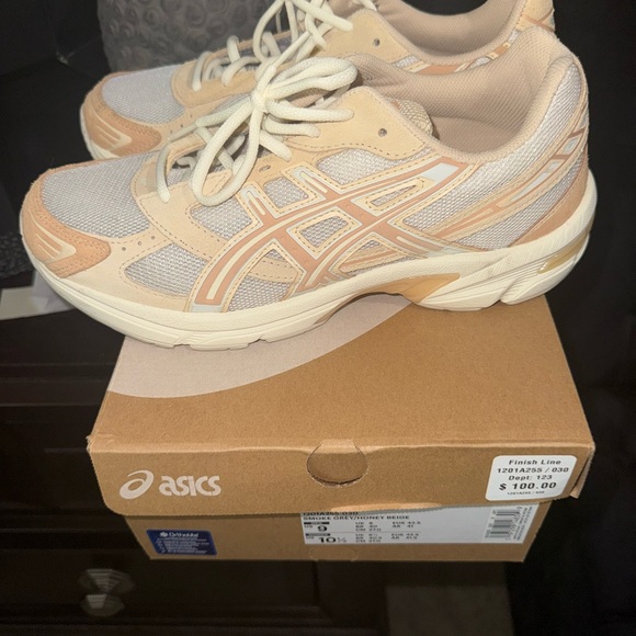 ASICS Women's Cream and Tan Sneakers - Picture 3 of 7